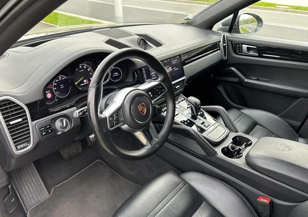 Porsche Cayenne cena 388000 przebieg: 45000, rok produkcji 2019 z Łęczna małe 277
